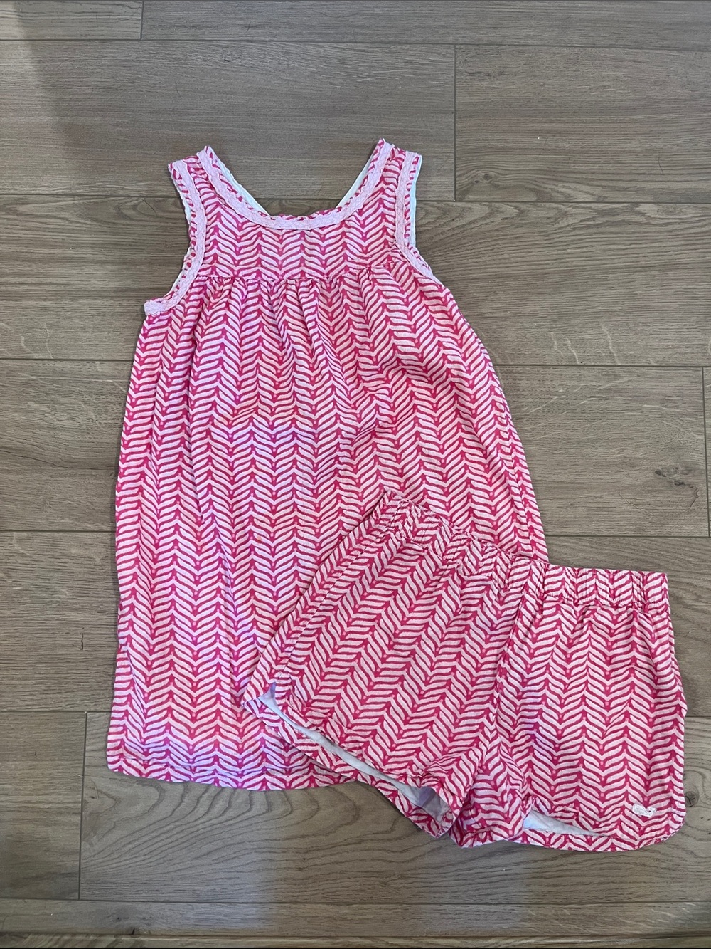 Vineyard Vines Dress & Shorts Set